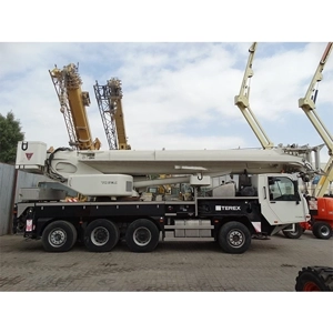 uae/images/mohammed-nasseri-heavy-equipment-trading-llc/all-terrain-crane/2007-year-tc60l-model-terex-crane-014.webp