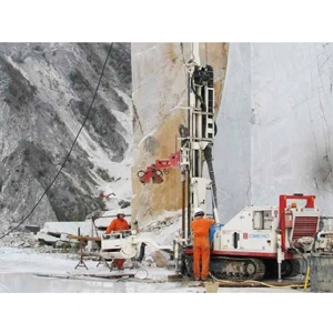 uae/images/productimages/al-bayan-technical-equipment-llc/land-drilling-rig/crawler-mounted-drill-rig-geo-601.webp